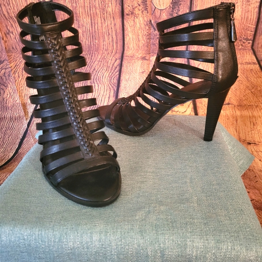 Vera Wang heels